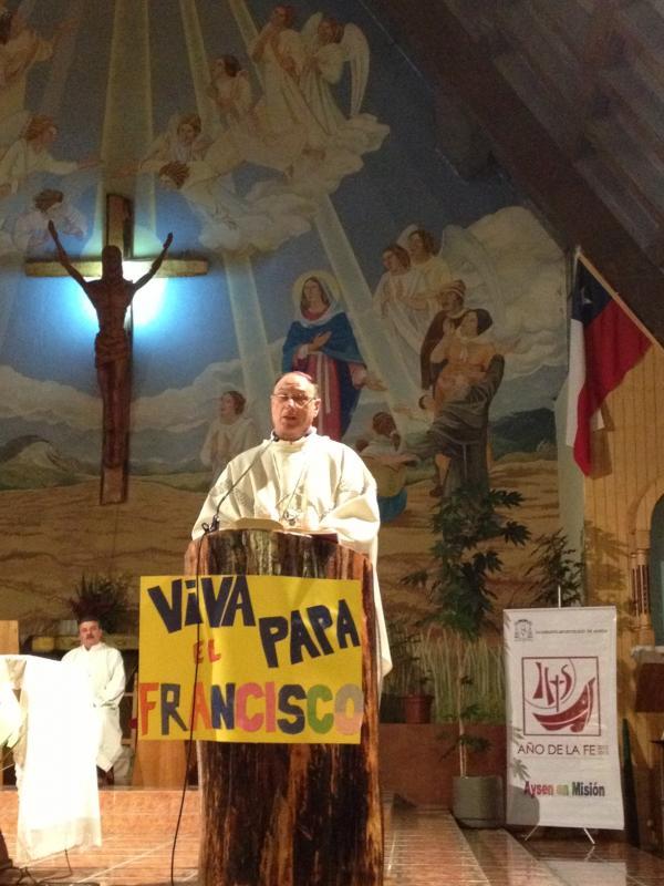  Obispo Luis Infanti es homenajeado por la Comisión Ética Contra la Tortura