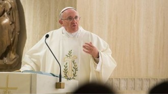 Pope-Francis-preaching-at-Santa-Marta