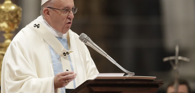 VATICAN_POPE_NEW_YEAR_54672359-670x385