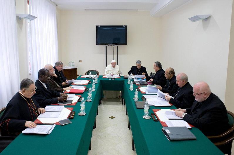 El C9 estudia cómo multiplicar los tribunales anti-abusos