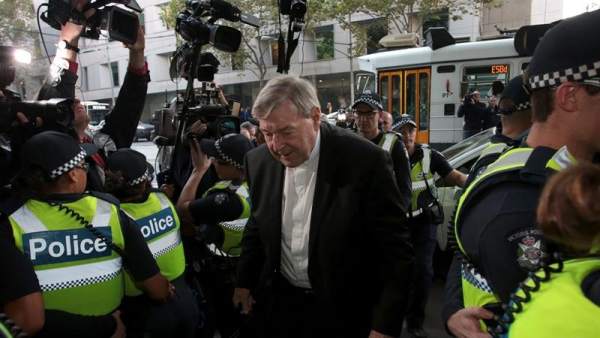  El Cardenal George Pell a juicio por Pederastia