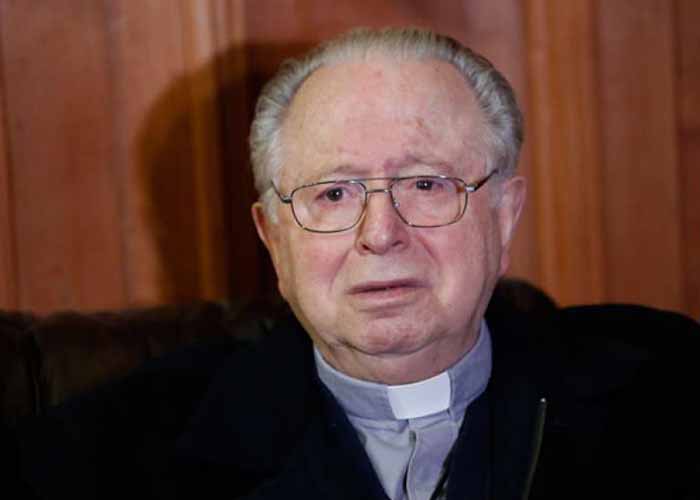 Vaticano expulsa a Karadima del Sacerdocio