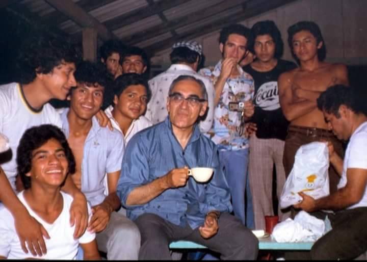  La Iglesia popular de Oscar Romero y del Hermano Papa Francisco