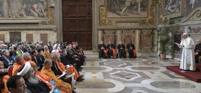 PapaAudienciaConferenciaReligiones_8marzo2019_VaticanMedia