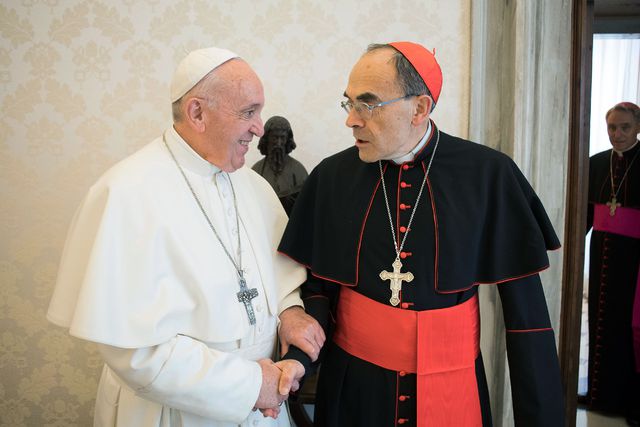  Papa rechaza dimisión de Cardenal acusado de encubrir abusos