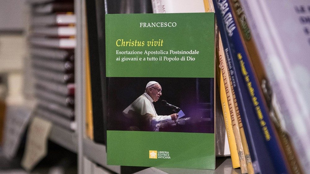 Carta Cristo Vive a jóvenes del mundo