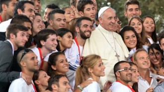 Papa-Francesco-incontra-il-Movimento-Eucaristico-Giovanile-500x281 (1)
