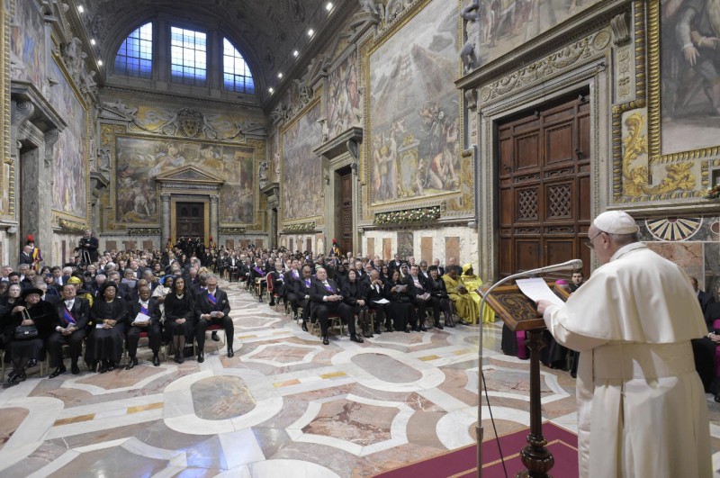  Discurso del Papa Francisco al Cuerpo Diplomático