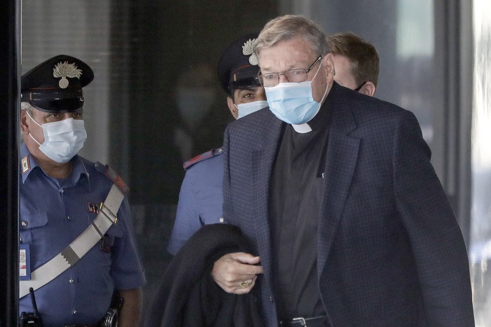  Cardenal Pell en Roma en medio del escándalo del Vaticano