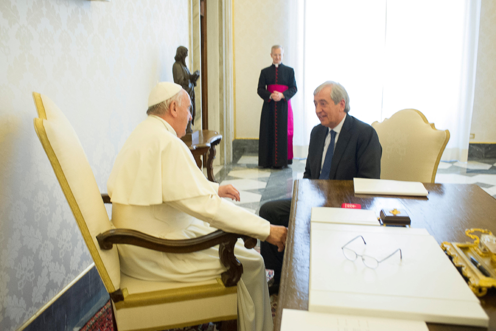  ¿Roban los cardenales dineros del Vaticano?