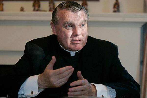  El Vaticano inicia juicio canónico al sacerdote John O’Reilly