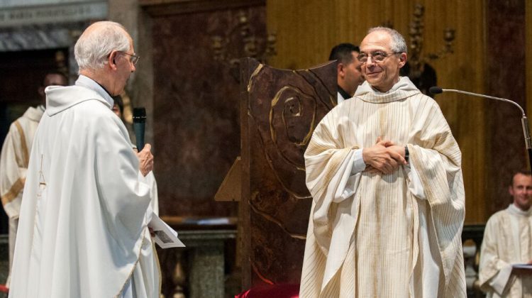  El P. Bruno Cadoré OP a los jesuitas en la Iglesia del Gesú