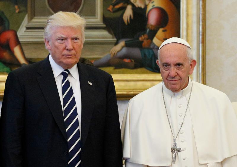  Trump cara a cara con el Papa que quiere derribar muros
