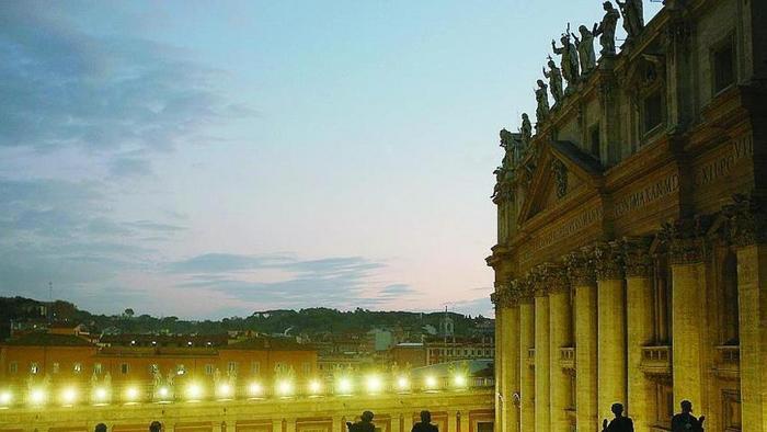  El Vaticano estudia la Excomunión a corruptos y mafiosos