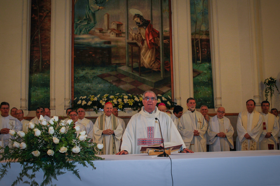 Fernando Vives, SS.CC. 50 años de sacerdocio