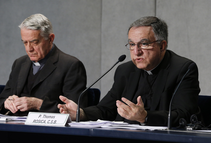  El Vaticano responde a ex Nuncio Viganó