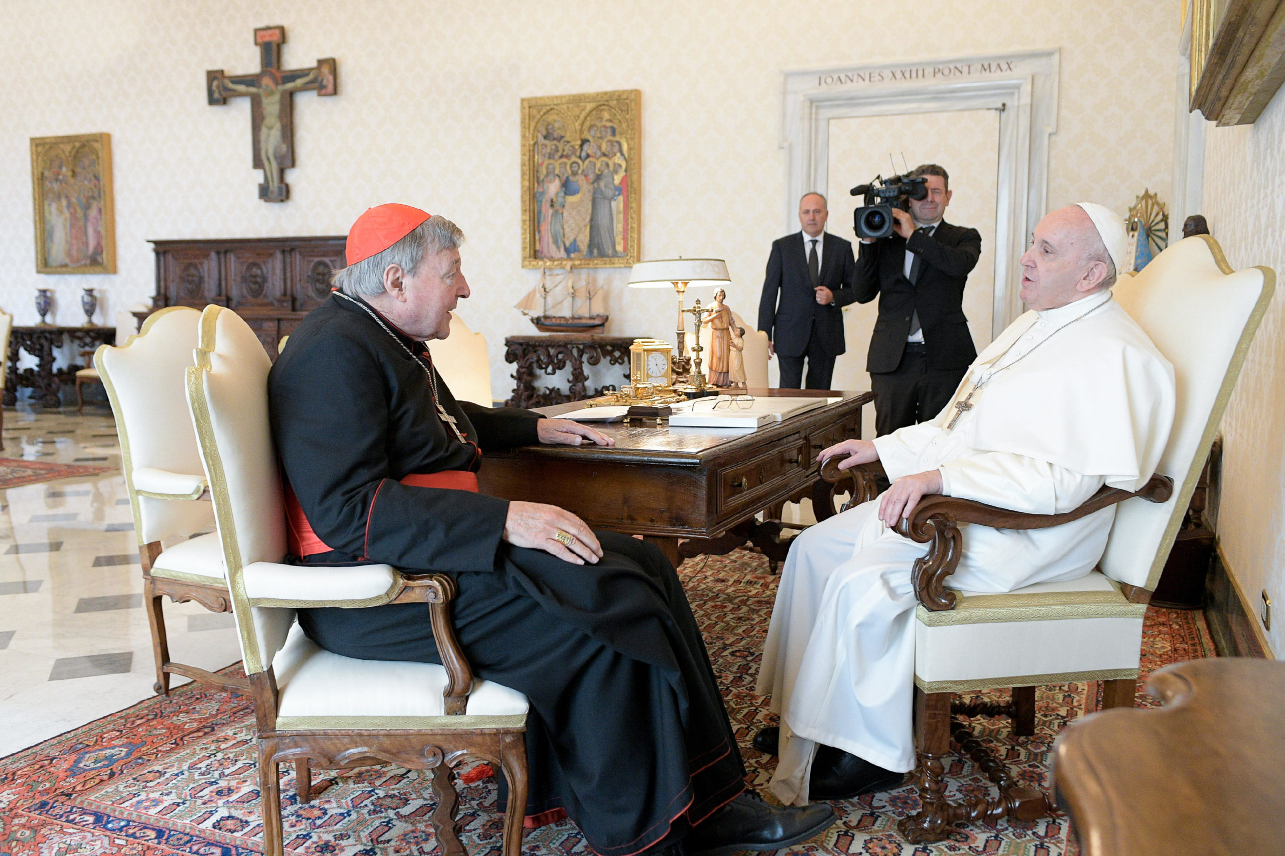 El Papa recibe al Cardenal Pell, de regreso en Roma
