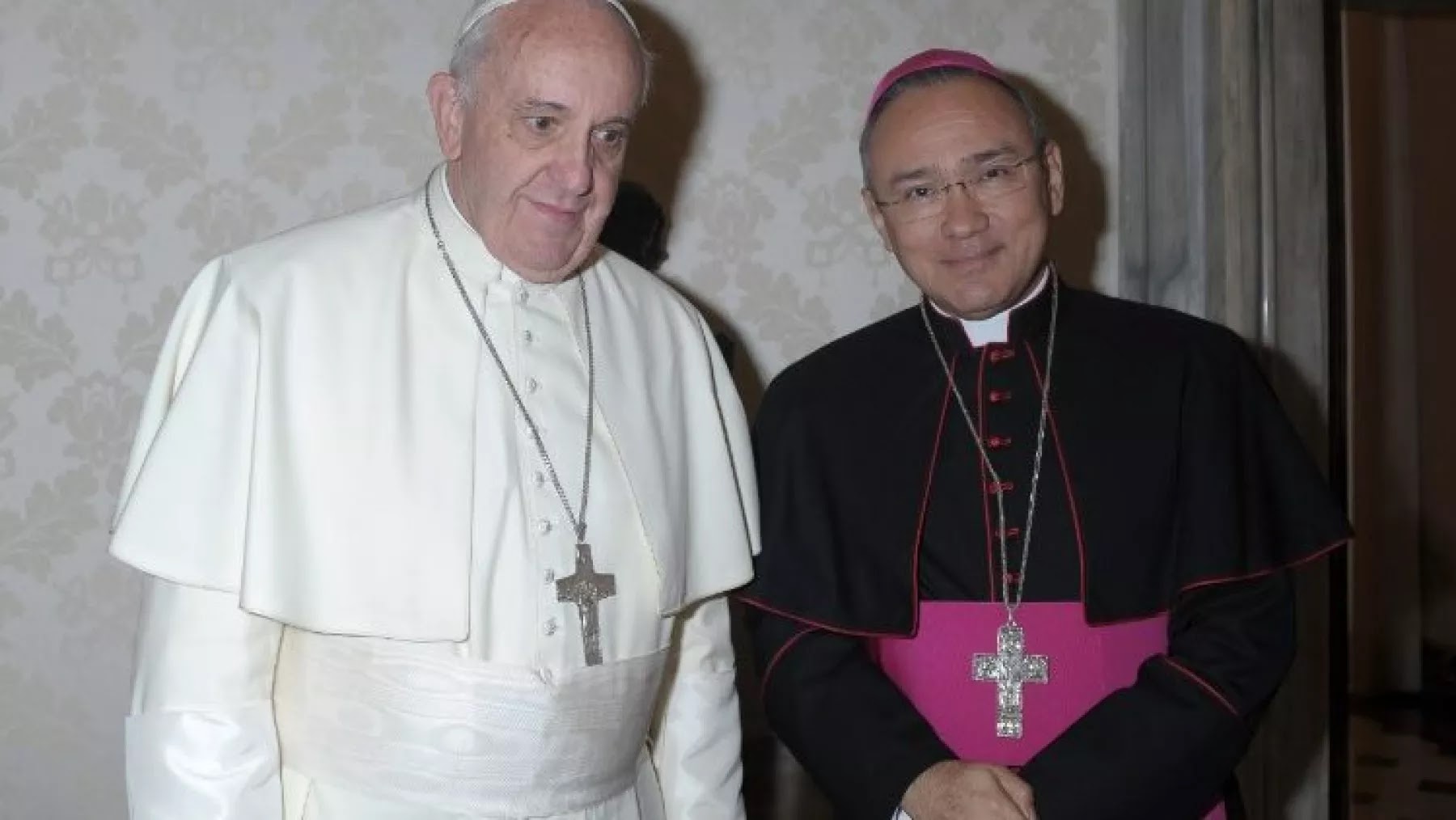  Caso Becciu: La “conexión” Monseñor Peña Parra