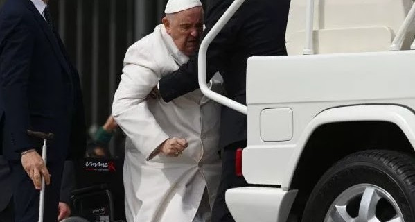 papamobilefrancesco24 copy