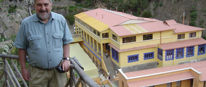 Alfonso-Pedrajas-padre-Pica-Bolivia_2556054370_16528499_660x371